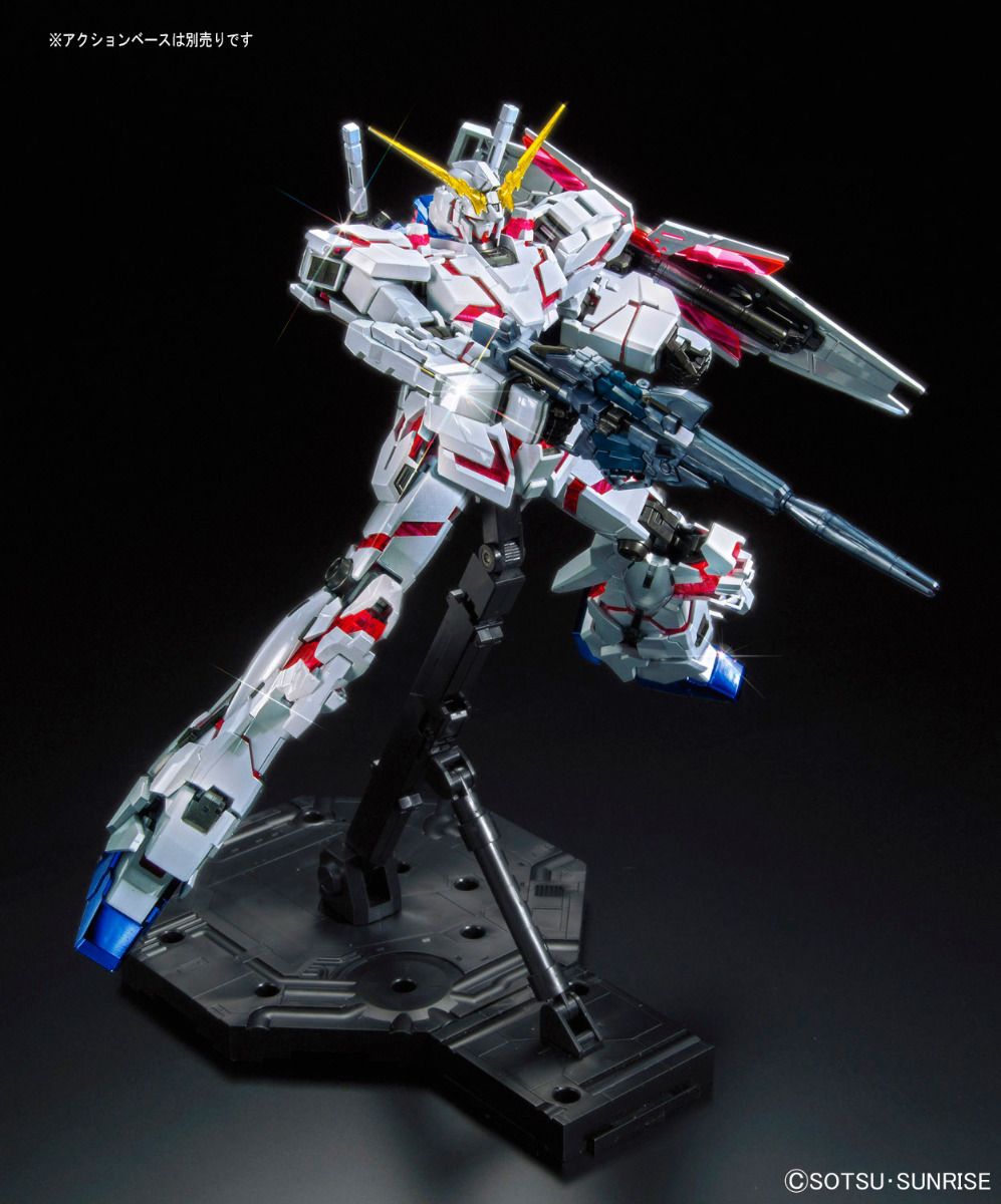 1/100 MG RX-0 Unicorn Gundam (Red or Green Frame Twin Frame Edition) Titanium Finish - Image 5