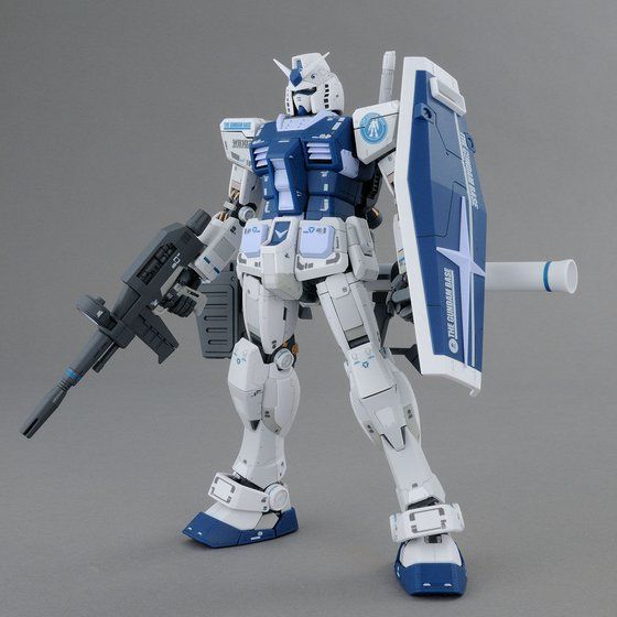 1/100 MG Gundam Base Limited RX-78-2 Ver. 3.0 [Gundam Base Color]
