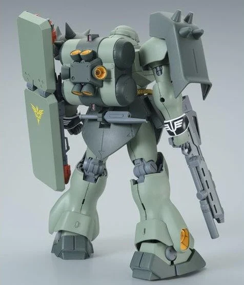 P-Bandai: 1/100 MG Geara Doga (Unicorn Ver. RE:0096) - Image 3